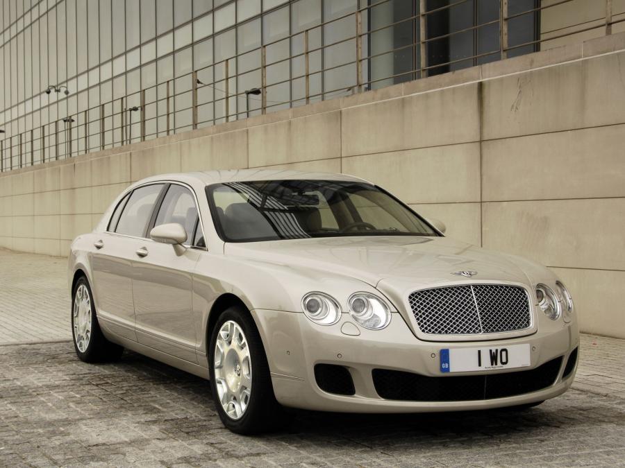  Bentley Continental Flying Spur 2008 года  (фото 1 из 17)